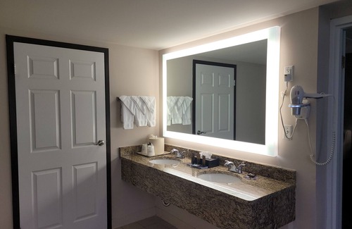 Lima Hotel | Wingate by Wyndham Lima Downtown