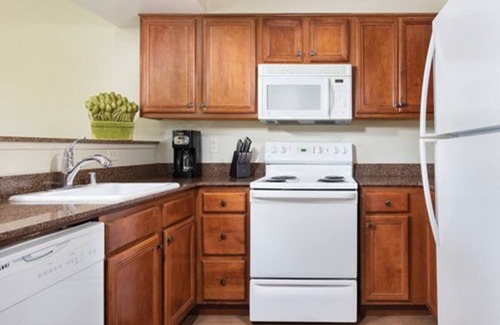 Round Hill Village Eigentumswohnung | Neujahr 2020 in Tahoe 5-Sterne-Resort 2BR / 2BA Condo (6 Personen)