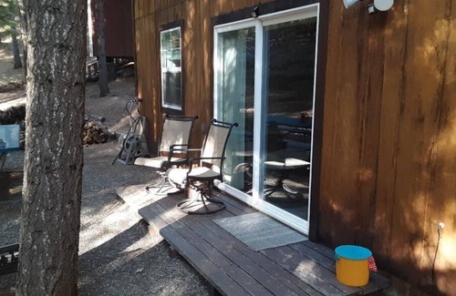 Arnold Haus | Winterfell - No Hidden Fee; Dog OK; King Bed