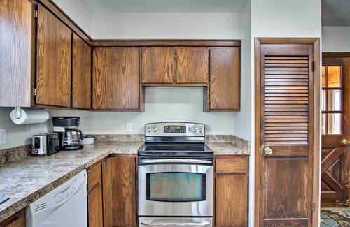 Merrimac Haus | NEU! Wisconsin River Valley Farmhouse w / Ansichten!