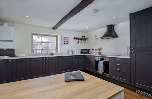 Sheffield City Centre Wohnung | With Parking -Historic-Charm,City Centre-Modern Comfort