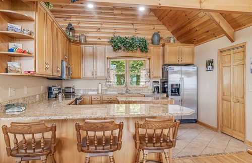 Wolf Laurel Kabine | Wit’s End @ Wolf Laurel Resort with the Best views in WNC, access to amenities