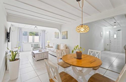 Koyari Wohnung | WLR2 - 1BR near Palm Beach - White Lotus Retreat