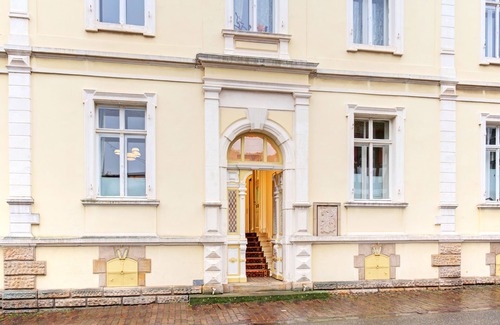 Rhodt unter Rietburg Wohnung | Charmante Altbauwohnung mit Gartenblick