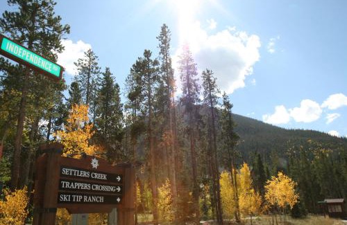 Keystone Haus | Wolf Rock Home 82 by SummitCove Lodging
