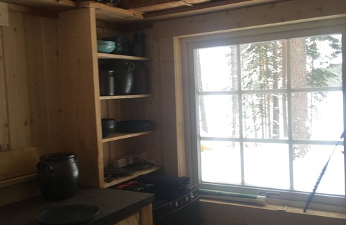 Gallo Kabine | Wolverine lake cabin. Romatic log cabin is completely offgrid