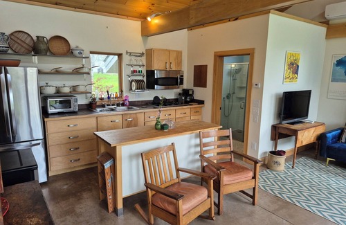 Blue Hill Haus | Wonderful Compound in lovely South Blue Hill with WiFi, AC . Has Guest House!!