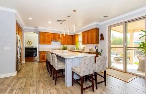 Roseville Haus | Wunderbares großes Haus ganz in der Nähe von Sehenswürdigkeiten!