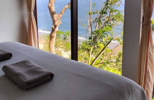 Pecatu Hütte | Wonderful view & Sunset.2km from Nyang Nyang beach,4km from Uluwatu Temple