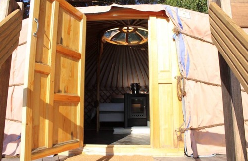 Vale de Mulheres Haus | Wonderland Yurt - Quinta Alada