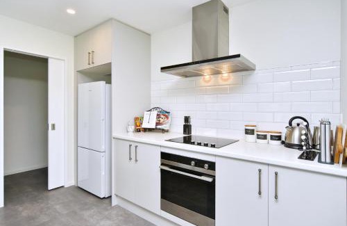 Woodend Haus | Woodend Getaway Haven - Christchurch Holiday Homes