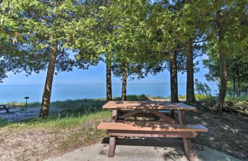 Good Hart Haus | Woodland Retreat Near Trails, Golf and Wineries!