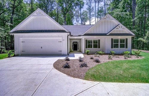 Ellijay Haus | Woods Cabin