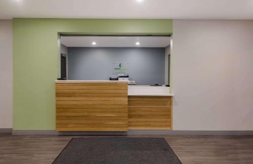 Wixom Hotel | WoodSpring Suites Wixom - Novi