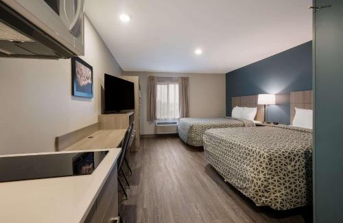 Wixom Hotel | WoodSpring Suites Wixom - Novi