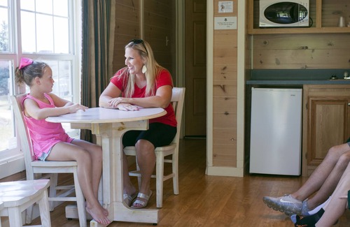 Kansas City Kabine | Worlds of Fun Village