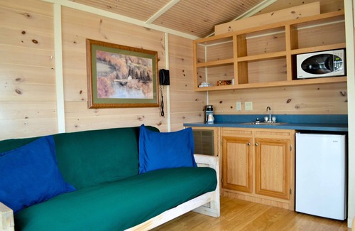 Kansas City Kabine | Worlds of Fun Village