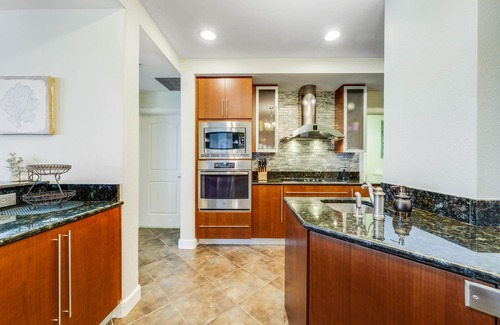 Daytona Beach Eigentumswohnung | WOW! Gorgeous Oceanfront Luxury Condo