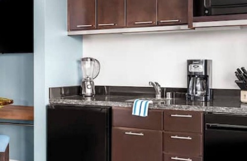 Las Vegas Eigentumswohnung | Wyndham Desert Blue Luxurious Studio with Kitchenette