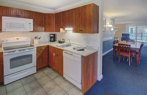 Yachting Village Eigentumswohnung | Wyndham Newport Onshore|1BR/1BA Balcony King Suite