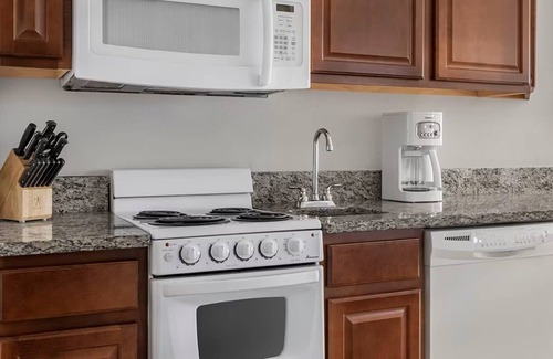 Survey Creek Eigentumswohnung | Wyndham Ocean Walk Resort | 2BR/2BA King Bed Suite