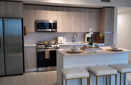 Riverwalk Fort Lauderdale Wohnung | Wynter on the River High Rise 2bdrm apt w/fitness room & WiFi in DWNTWN Las Olas