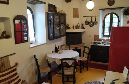 Sitia Haus | xenios Z rustic rural cottage