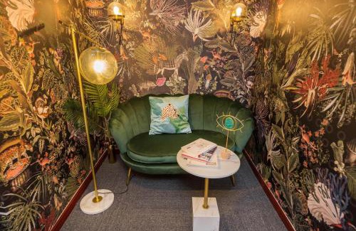 Huaihai Road Commercial Area Wohnung | Xizhi B&B & Retro Loft