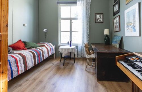 Tiainen Villa | Yövesi Atelier Home, Yöveden Ateljeekoti