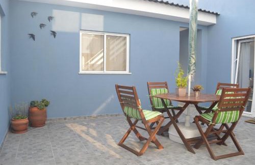 Barra Haus | Yellow Door
