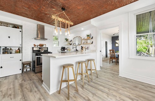 Pittsburgh Haus | Yinz Retreat, Above the City Home