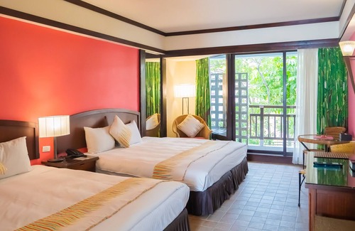 Wanlitong Resort | YoHo Beach Resort