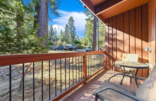 Yosemite National Park Hotel | Yosemite West Condo B104
