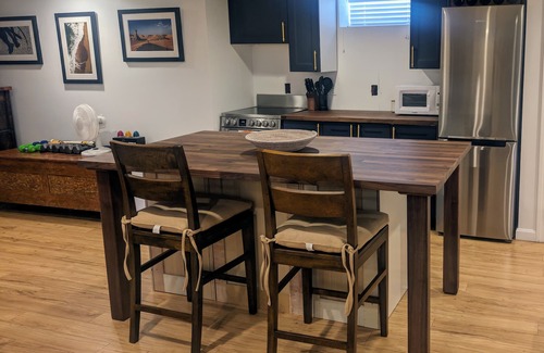 Waveland Wohnung | You can't get closer to the beach! Garden-level apt. 30 seconds from the beach!