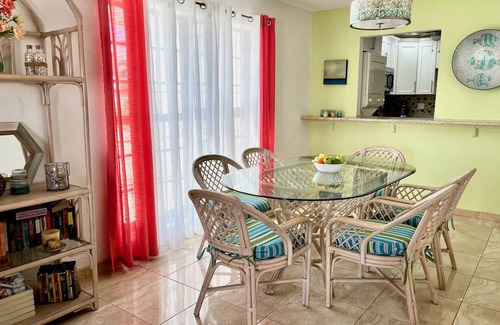 Williams Town Haus | Sie verdienen, in diesem 3br Beachfront Townhome zu bleiben