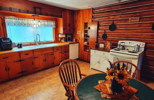 Saddlestring Kabine | Your Bighorn Mountain Getaway!