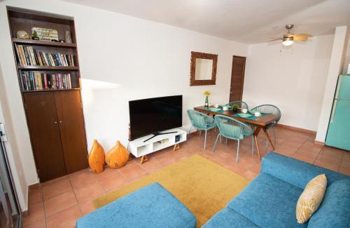 Ampliacion Juarez Wohnung | Your Cabo Penthouse Escape Walk to Sand & Sea!