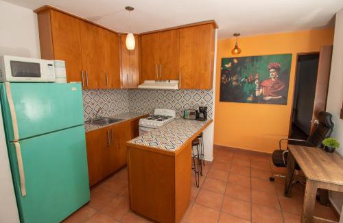 Ampliacion Juarez Wohnung | Your Cabo Penthouse Escape Walk to Sand & Sea!