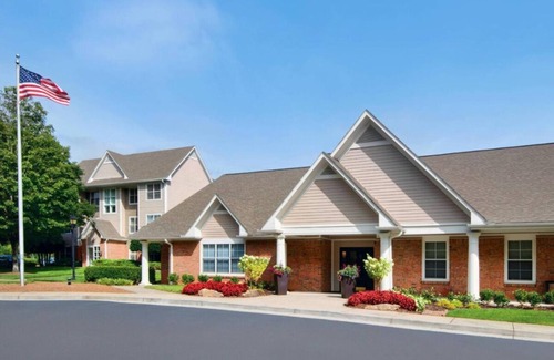 Homewood Hotel | Your Home Away From Home Near Homewood Soccer Park!