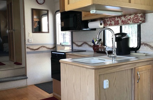 Custer Haus | Deine Oase wartet! Glamping mit allen Annehmlichkeiten. Gemütlich, privat, entspannend.