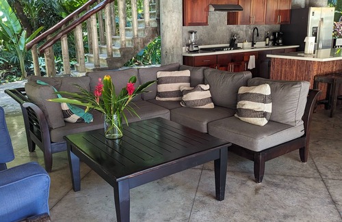 Playa Guiones Haus | Ihr eigenes privates Luxus-Boutique-Resort, nur 2 Minuten vom Strand entfernt