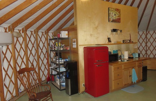 Buhl Haus | Your own private spa! Yurt with natural geothermal hot water.