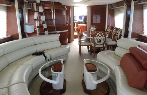 Puerto Juarez Bootsverleih | Ihre eigene Yacht in der Riviera Maya, für Sie das zu genießen