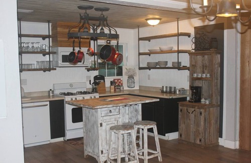 Boerne Haus | Your Own Piece of The Guadalupe! Long Stay Discount!