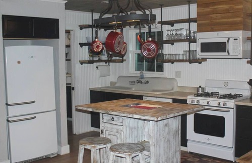 Boerne Haus | Your Own Piece of The Guadalupe! Long Stay Discount!