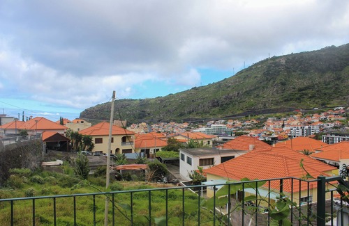 Machico Haus | Your retreat between turquoise shores and forested paths
