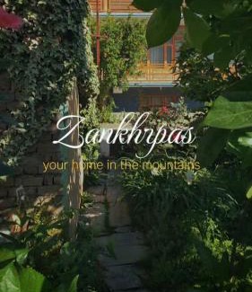 Manali Haus | Zankhrpas A Himalayan Home - Manali