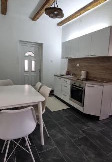 Tuzla Wohnung | Zari apartman