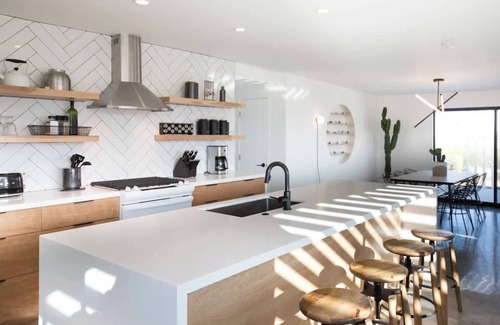 Joshua Tree Highlands Haus | Zebra Shadow By The Cohost Company