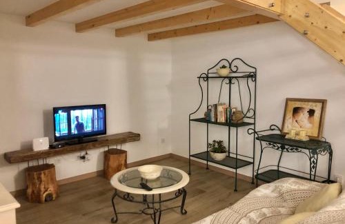 Atalaia Haus | Zeca Holidays -Atalaia Fall Mezanine Ideal para trabalhar